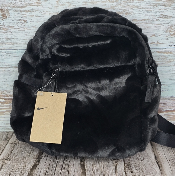 *NWT* NIKE Mini Black Faux Fur Backpack - Picture 3 of 16